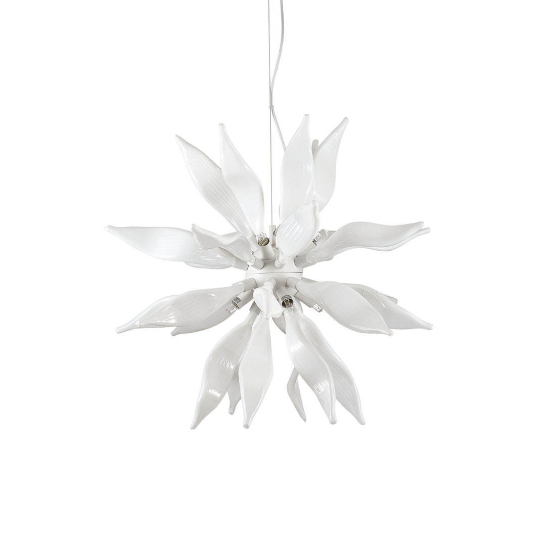 Lustra suspendata cu elemente din sticla alba Leaves