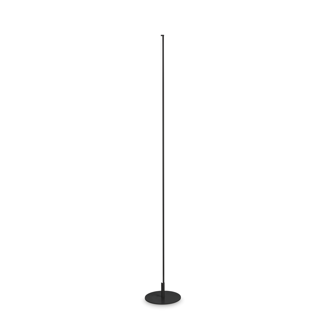 Lampadar liniar negru cu design minimalist Yoko