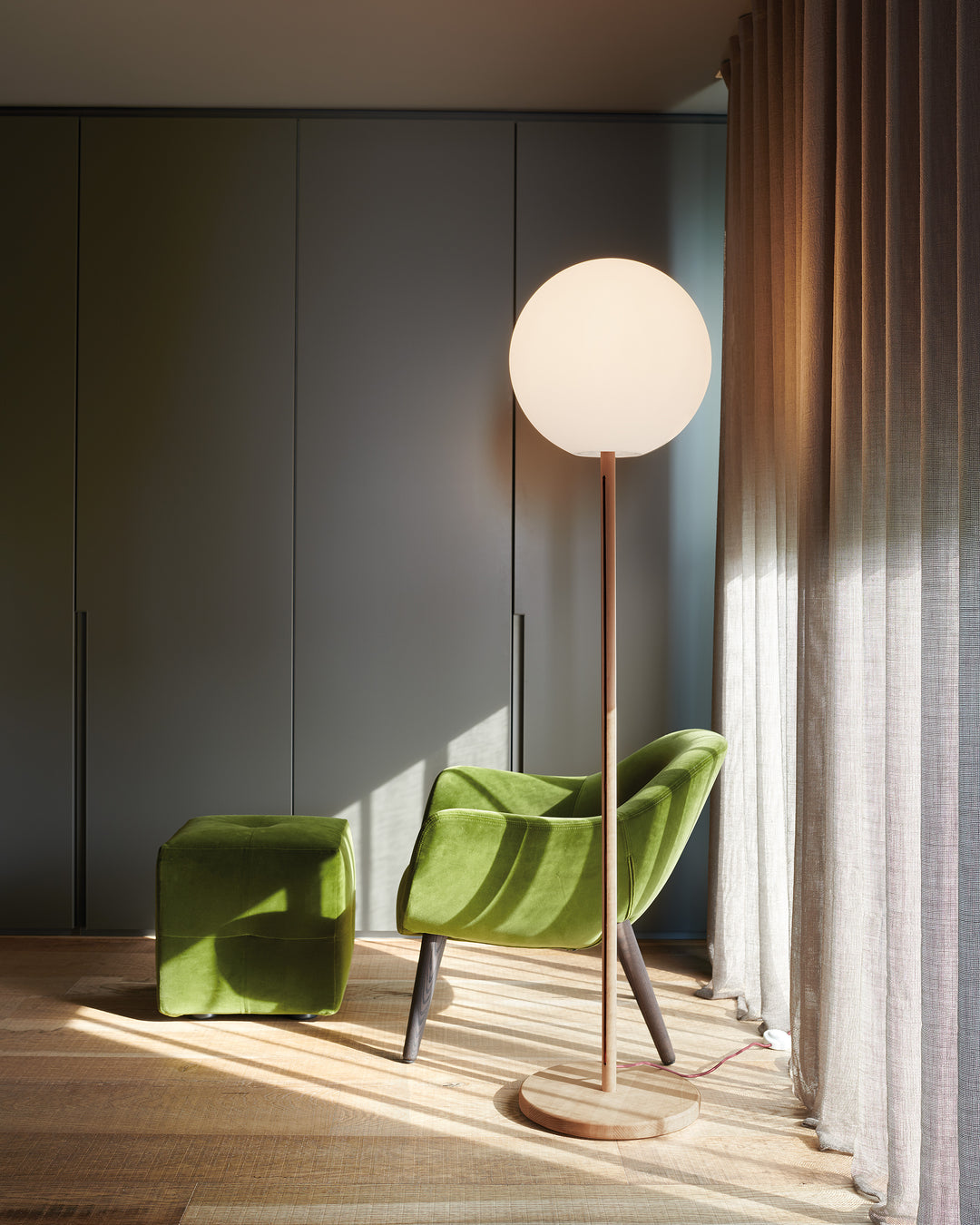 Lampadar Globo Wood Slide
