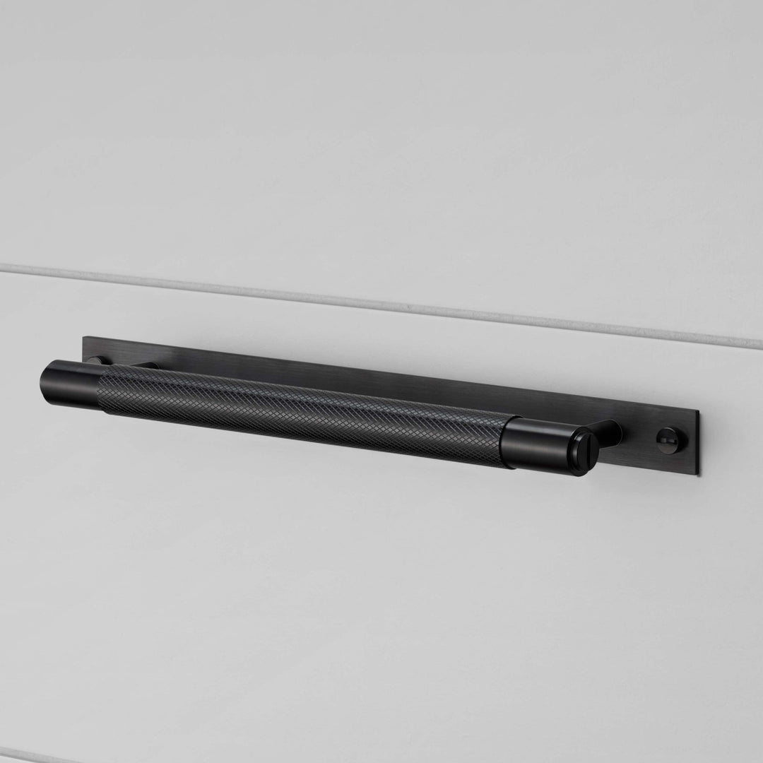 Maner pentru mobilier cu backplate Cross Buster + Punch
