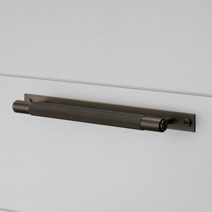 Maner pentru mobilier cu backplate Cross Buster + Punch