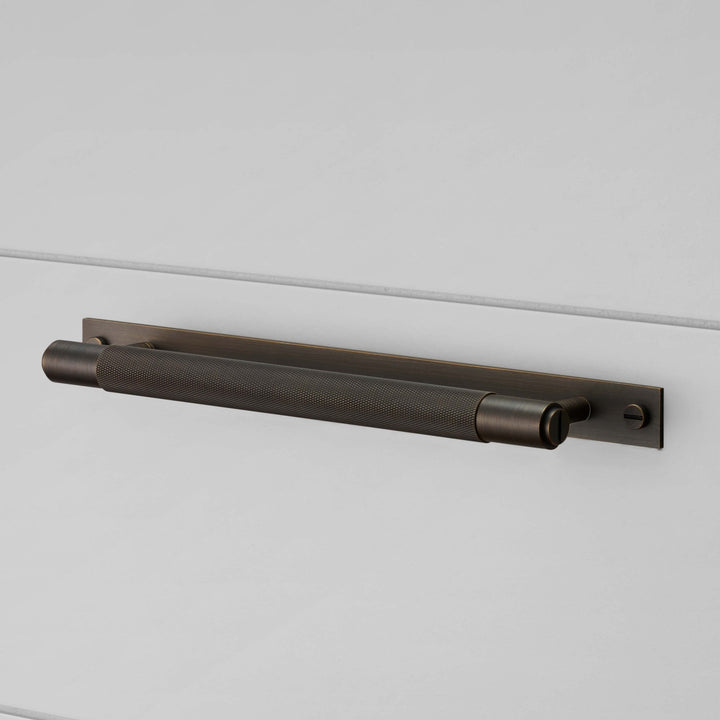 Maner pentru mobilier cu backplate Cross Buster + Punch
