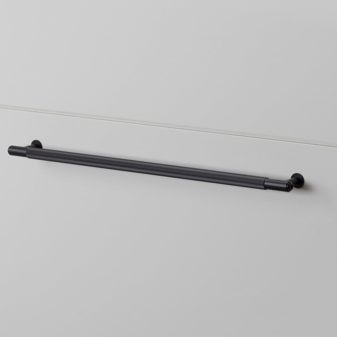 Maner pentru mobilier Linear Buster + Punch