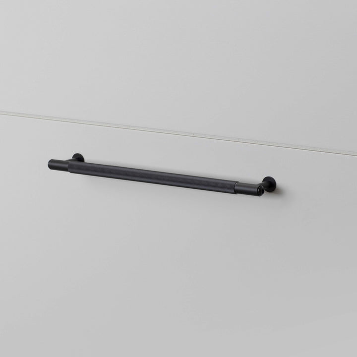 Maner pentru mobilier Linear Buster + Punch