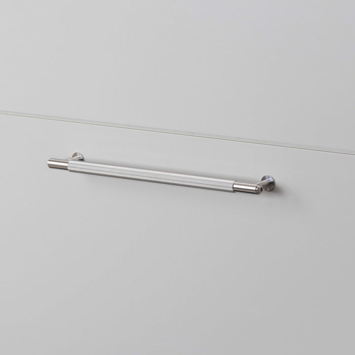 Maner pentru mobilier Linear Buster + Punch
