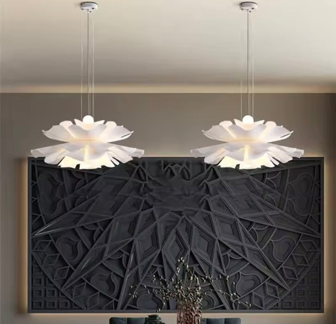 Lustra alba de design tip floare Petal