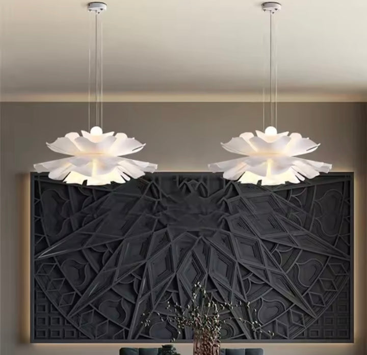 Lustra alba de design tip floare Petal