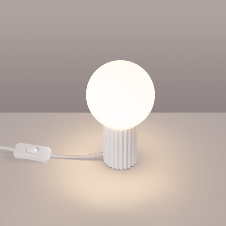 Lampa de masa HALO alb