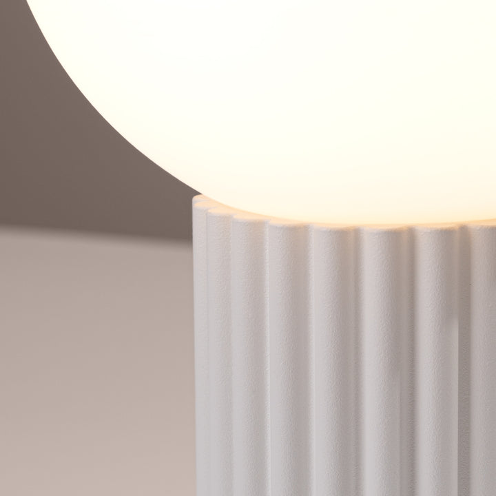 Lampa de masa HALO alb