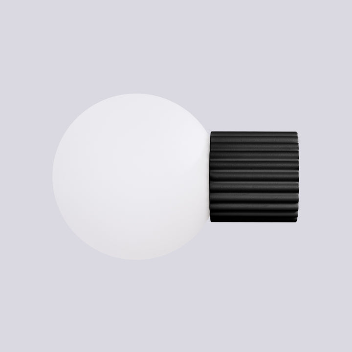 Aplica de perete HALO neagra IP44