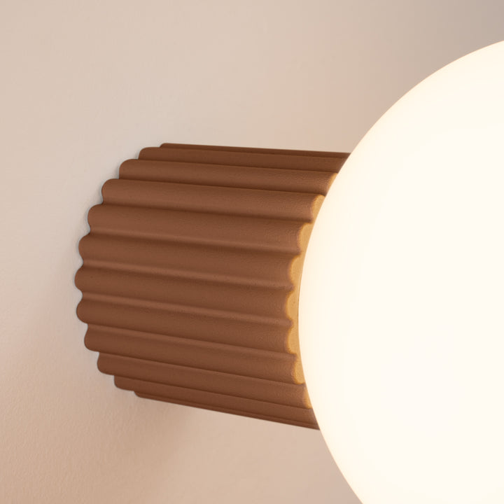 Aplica de perete HALO mocha IP44