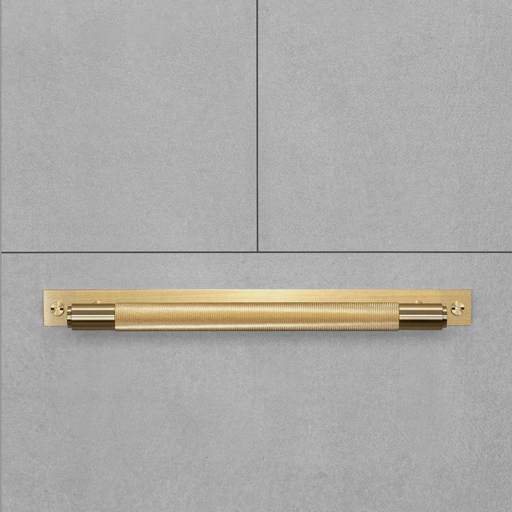 Maner pentru mobilier cu backplate Cross Buster + Punch
