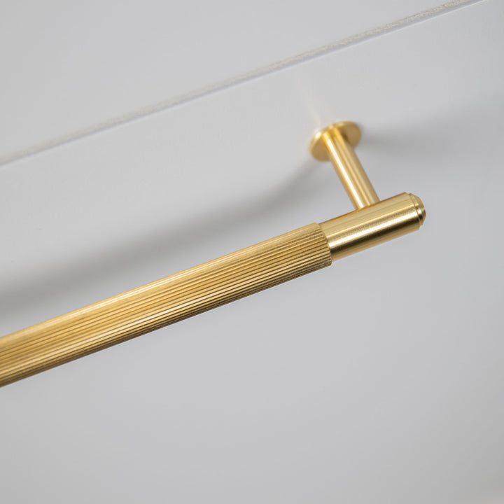 Maner pentru mobilier Linear Buster + Punch