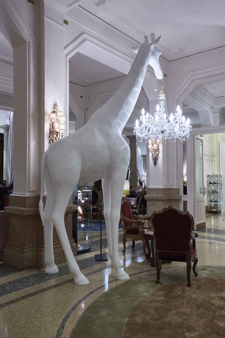 Lampadar Giraffe in Love XL exterior by Qeeboo