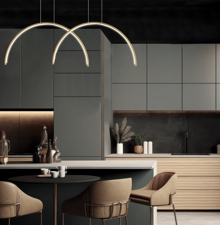 Lustra aurie cu 2 semicercuri suspendate Megan