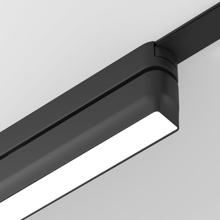 AIR LINEAR - serie de corpuri de iluminat magnetice pe șină pentru iluminat general