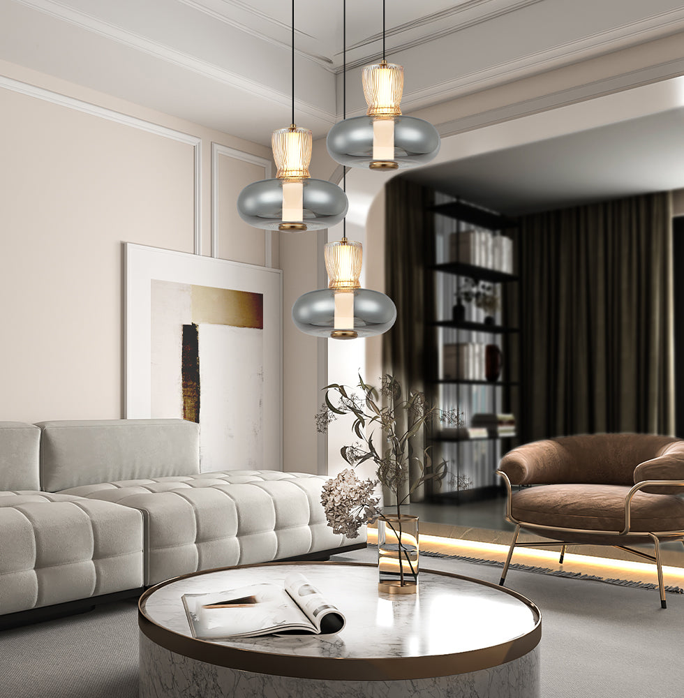 Lustra cu baza rotunda si 3 pendule din sticla Sirel