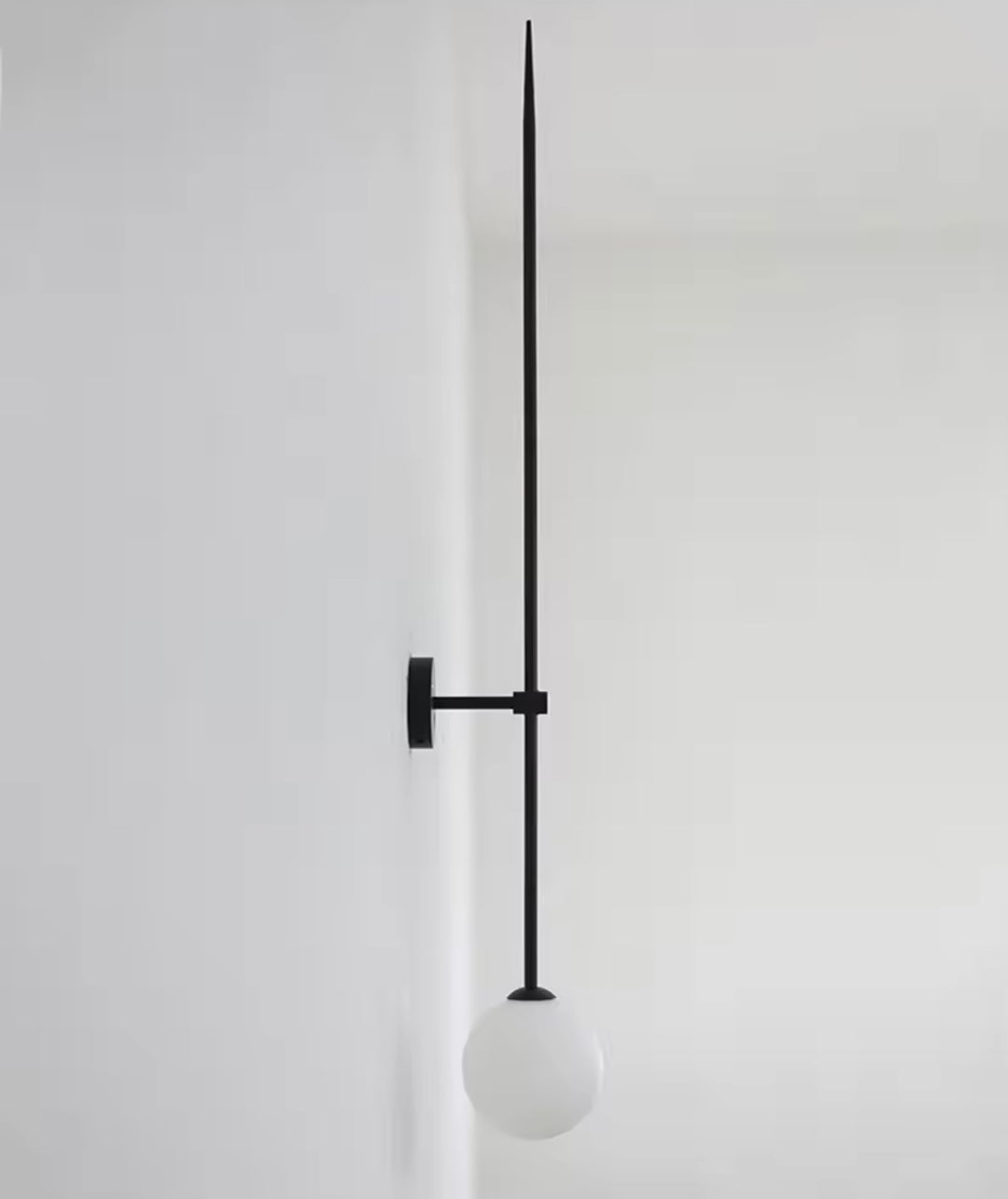 Aplica perete lunga minimalista Pipe