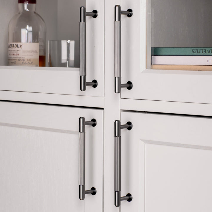 Maner pentru mobilier Linear Buster + Punch