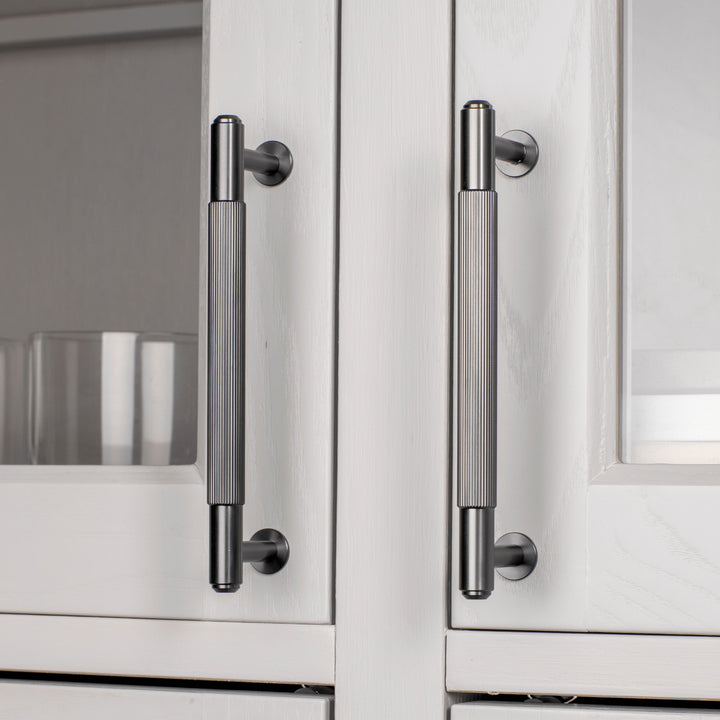 Maner pentru mobilier Linear Buster + Punch