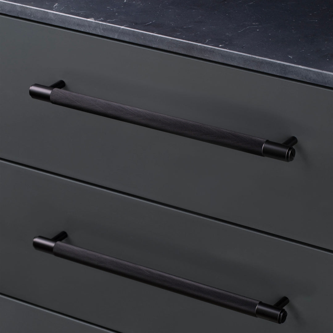 Maner pentru mobilier Cross Buster + Punch
