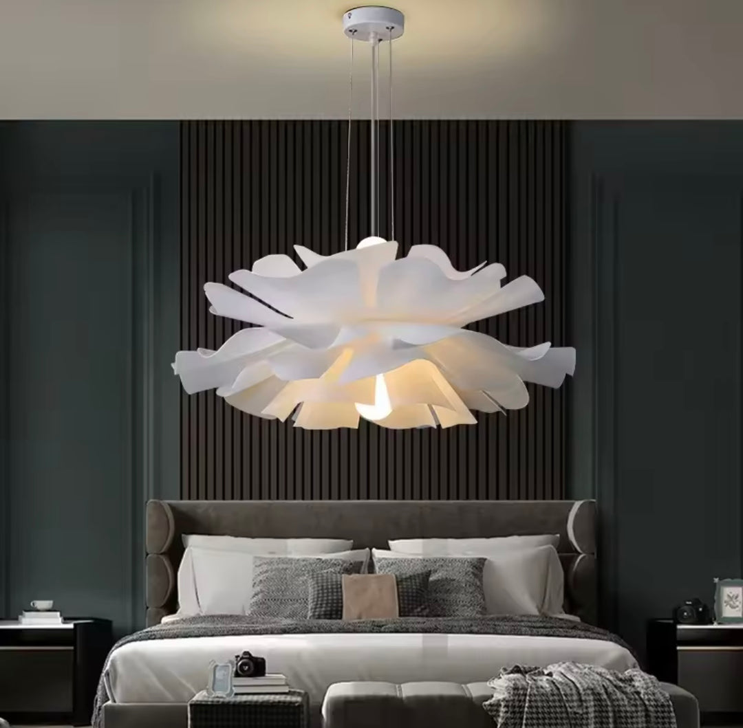 Lustra alba de design tip floare Petal