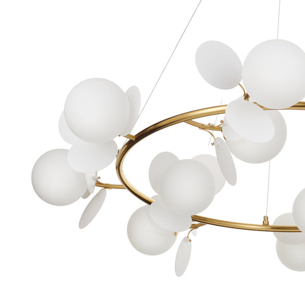 Lustra de design eleganta aurie cu petale albe Chic