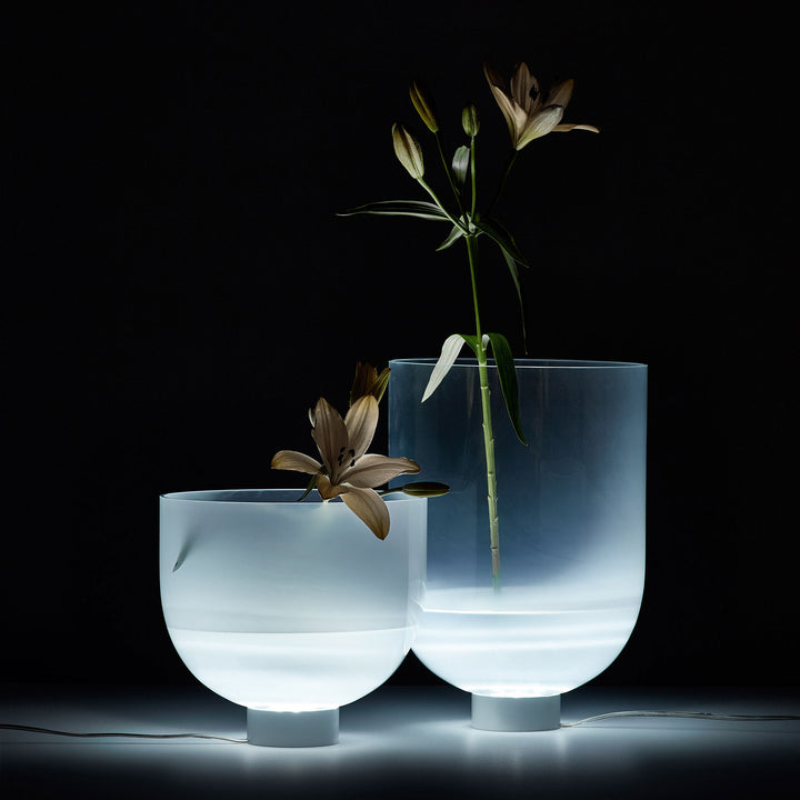 Vaza pentru flori iluminata by Dechem