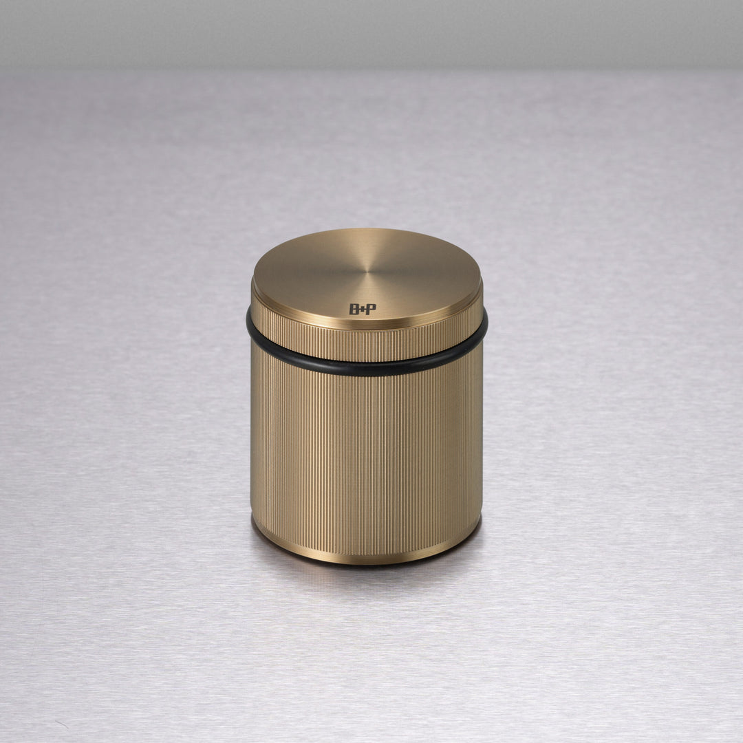 Opritor usa mare pe podea - Buster & Punch