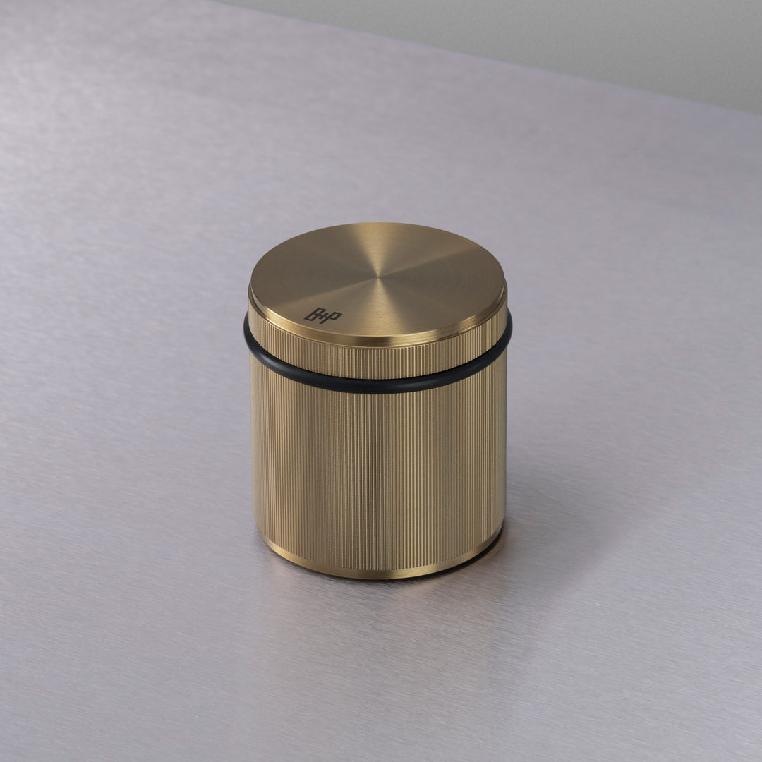 Opritor usa mare pe podea - Buster & Punch