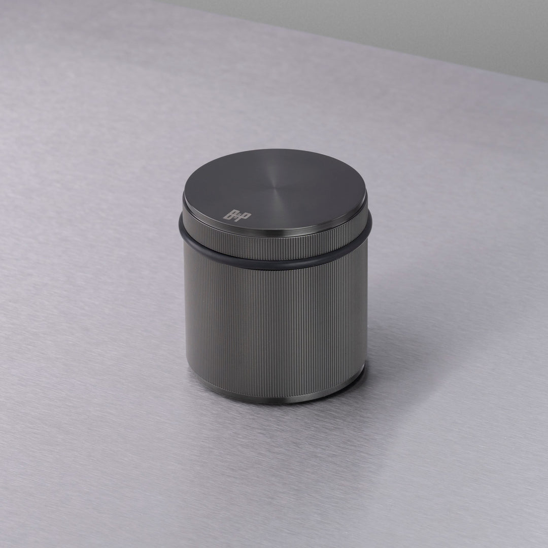 Opritor usa mare pe podea - Buster & Punch