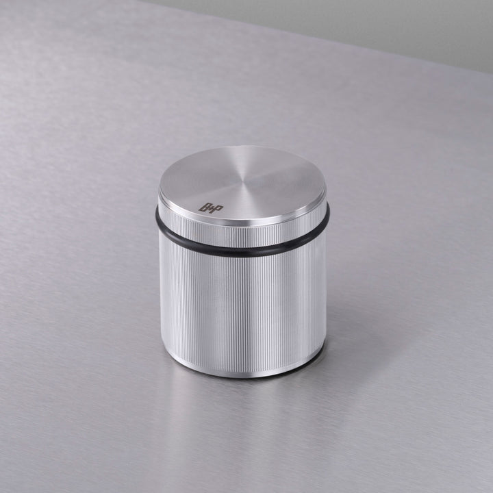 Opritor usa mare pe podea - Buster & Punch