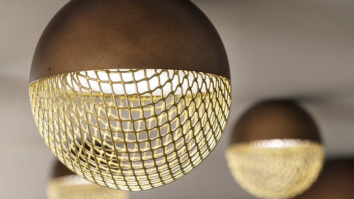 Aplica in forma de glob cu mesh metalic Iglù