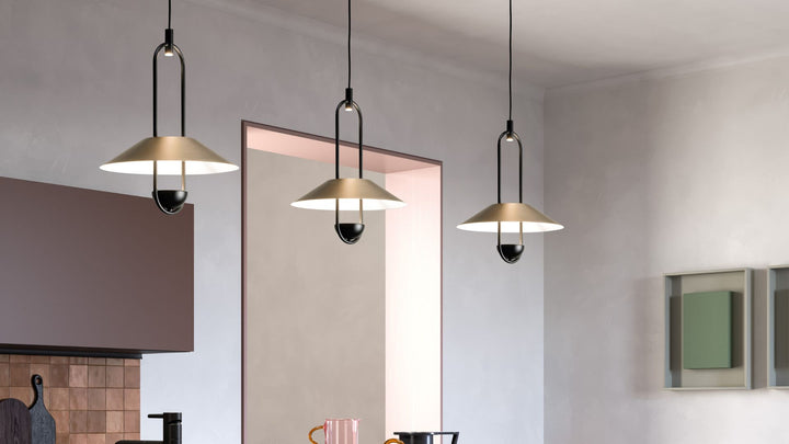 Pendul cu abajur in forma de palnie Luppiter