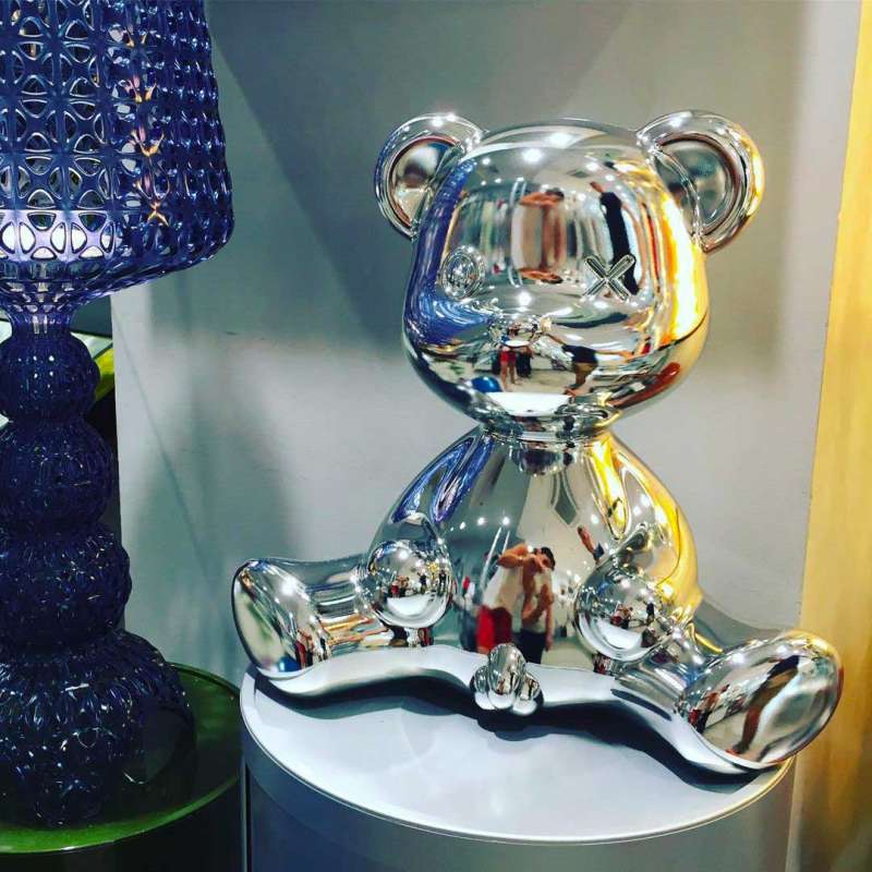 Lampa de masa cu finisaj metalic Teddy Boy Qeeboo