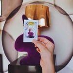 Suport pentru carti Rabbit cu finisaj de catifea by Qeeboo