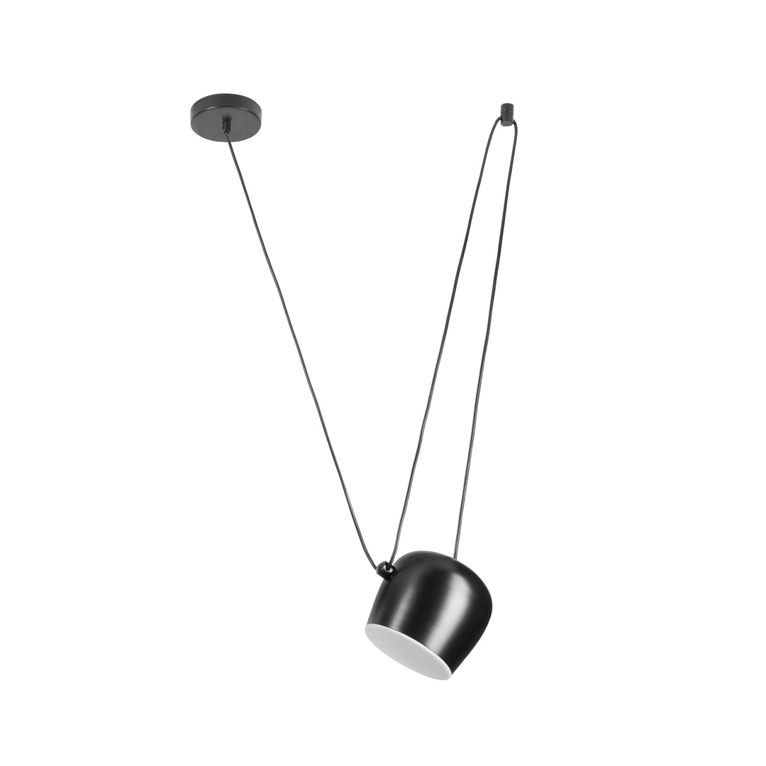 Lustra cu abajur suspendat de culoare neagra Benna by Step into design