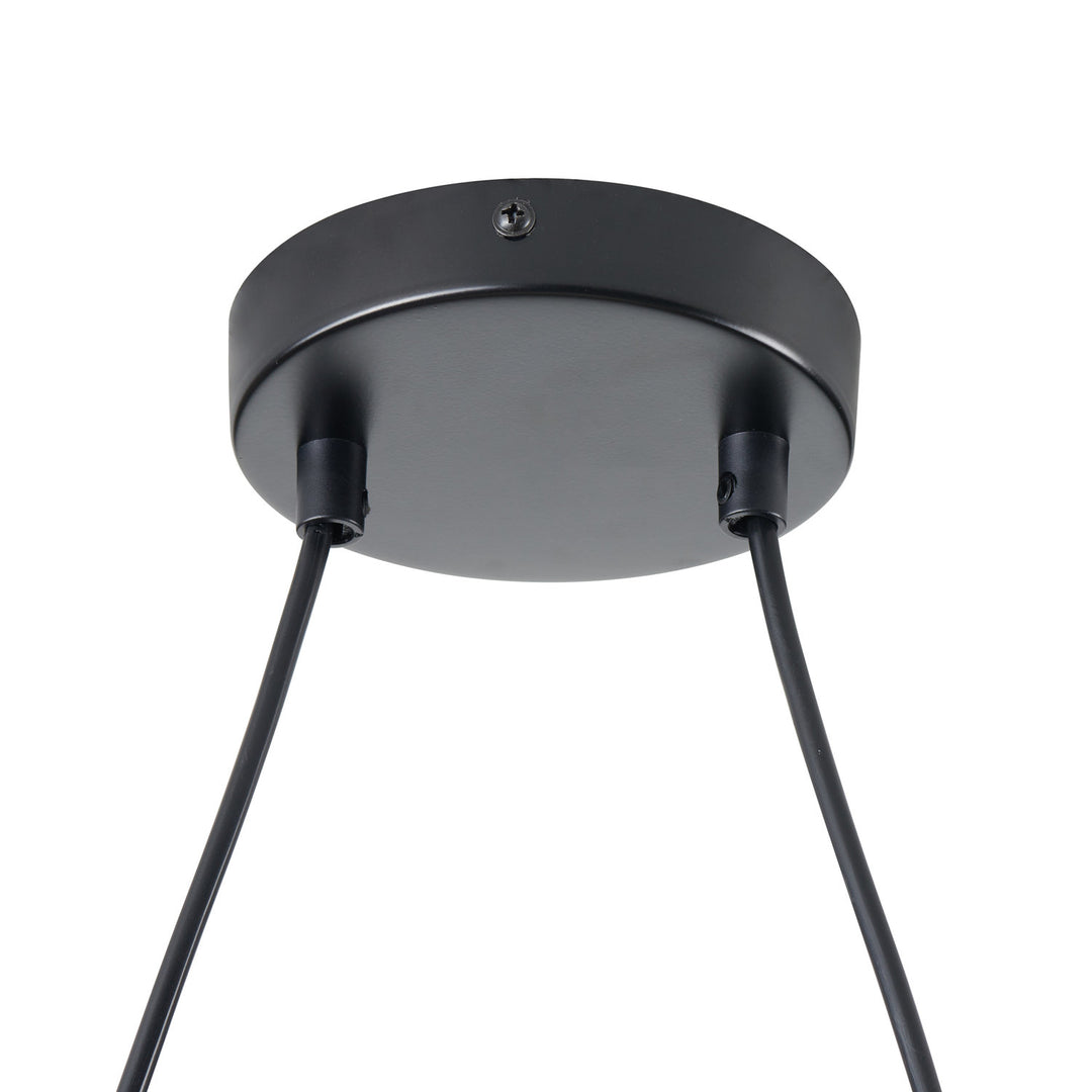 Lustra cu abajur suspendat de culoare neagra Benna by Step into design
