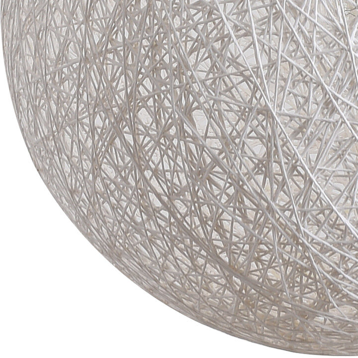 Lustra in forma de sfera confectionata din ata de canepa Corda by Step into design