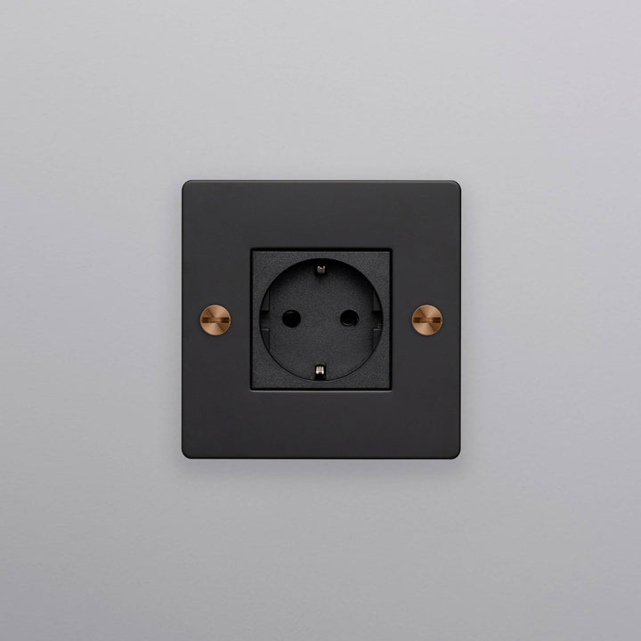 Priza finisaj negru 1G/ Cross Warm Sunset Buster + Punch