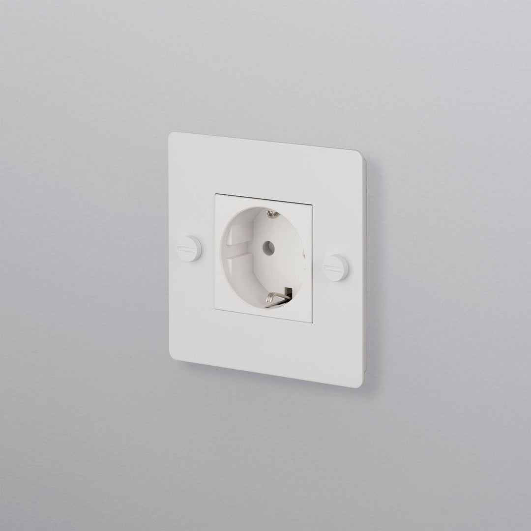 Priza finisaj alb 1G/ Cross Buster + Punch