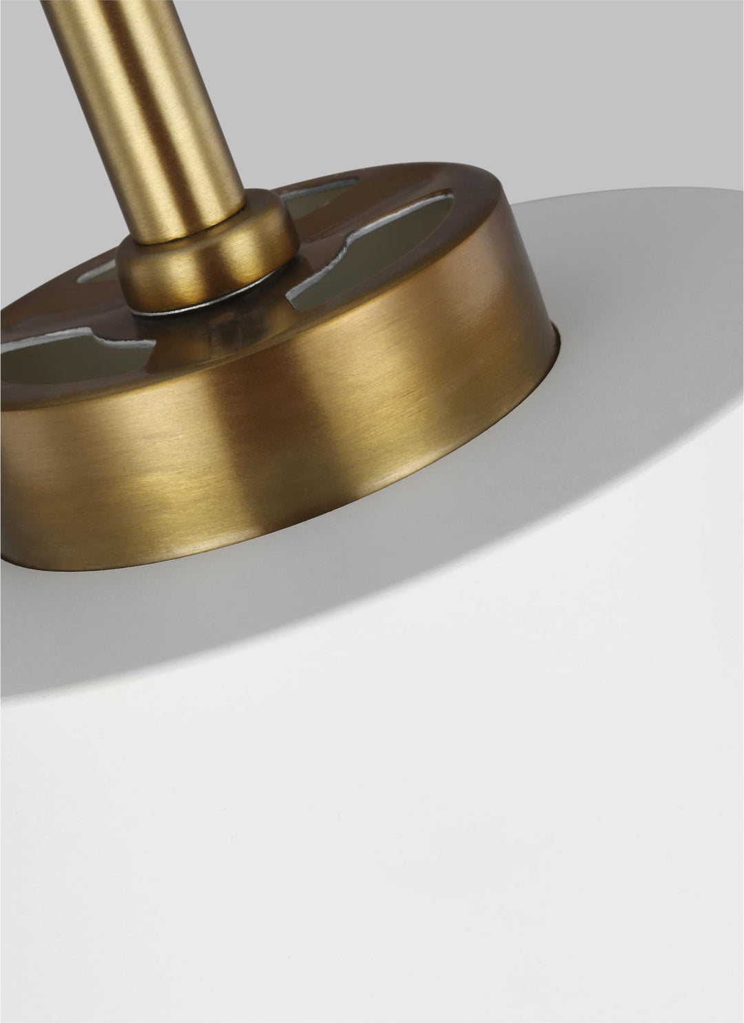 Pendul Carter 1 lt Matte alb cu Brass accents