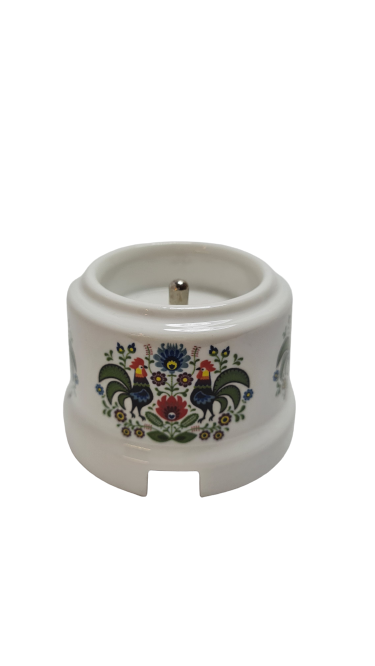 Priza aparenta French cu impamantare alba cu decor cu cocosul de Lowicz