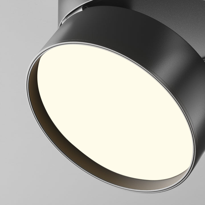 Spot reglabil aplicat Onda C024CL-18W3K-B-1
