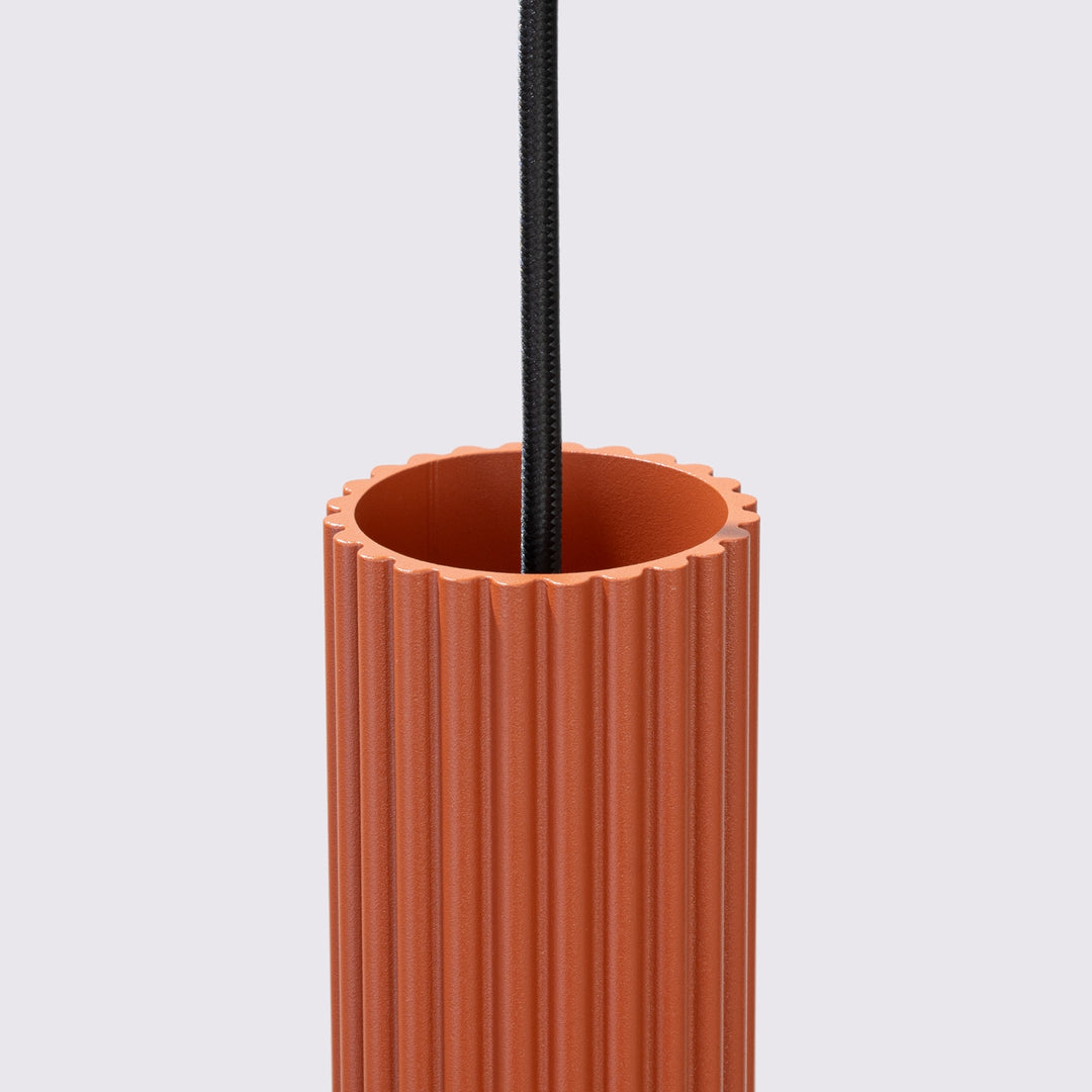 Lampa suspendata KARBON 3P rosu ocru