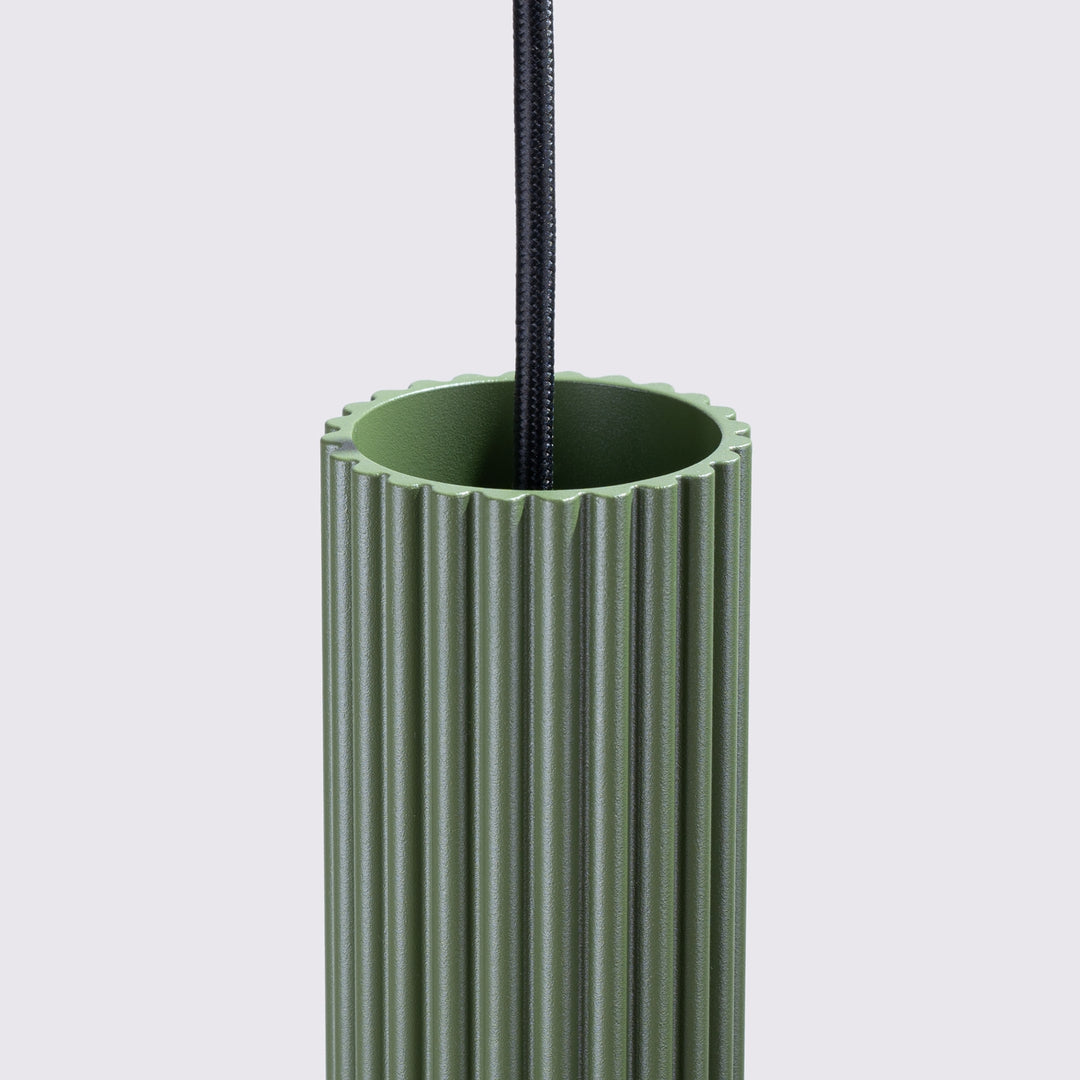 Lampa suspendata KARBON 3P verde masliniu