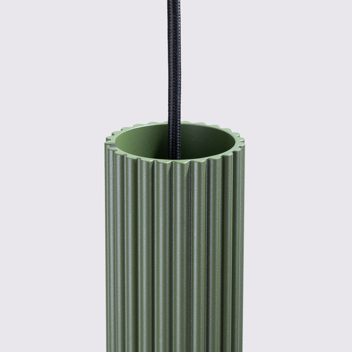 Lampa suspendata KARBON 3P verde masliniu