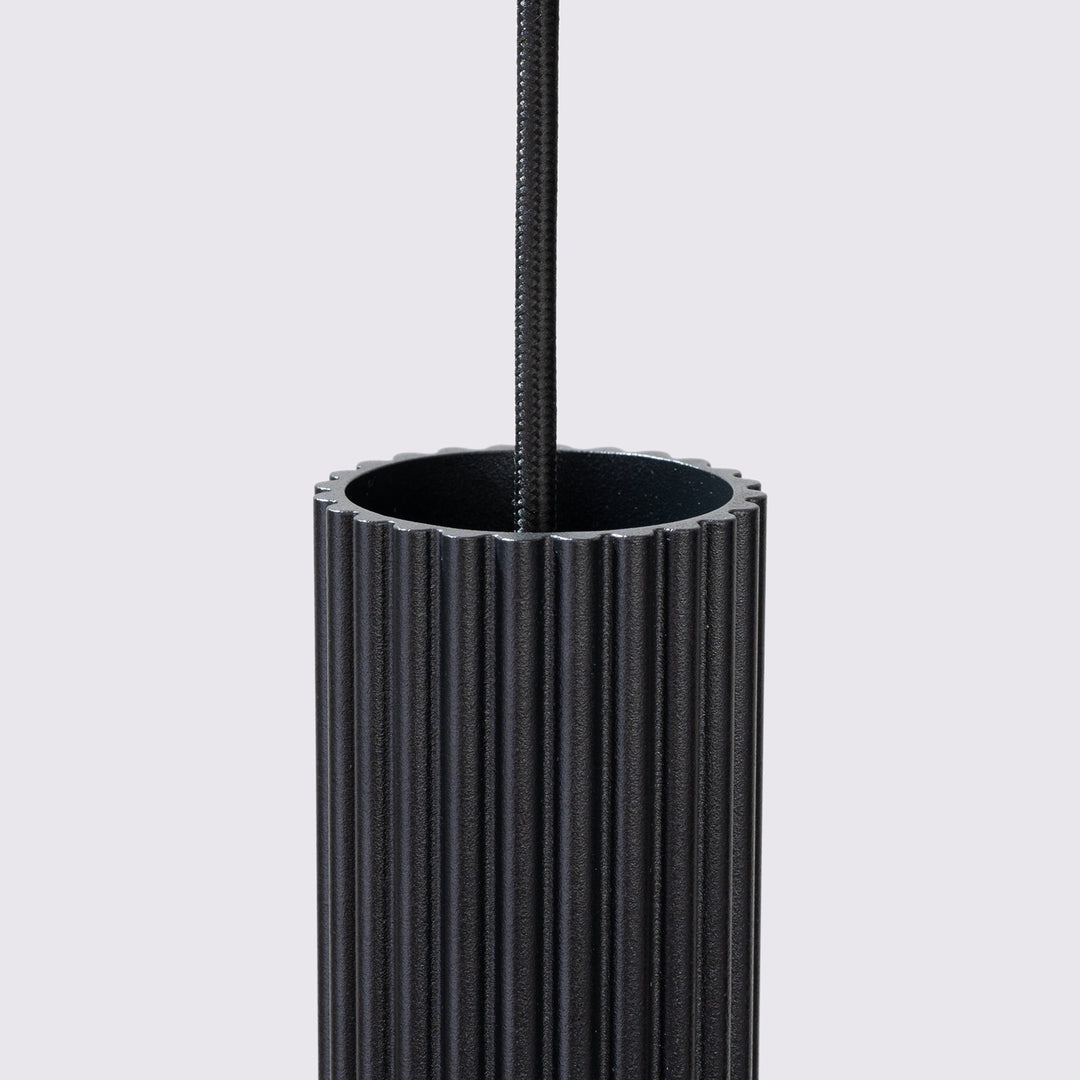 Lampa suspendata KARBON 2 negru