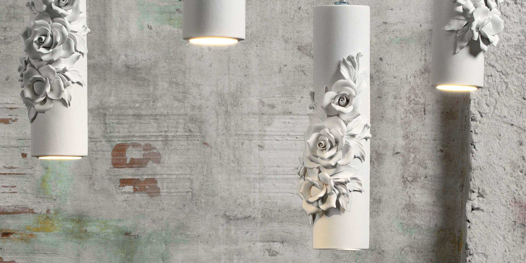 Pendul din ceramică albă cu modele reliefate de flori Capodimonte by Karman