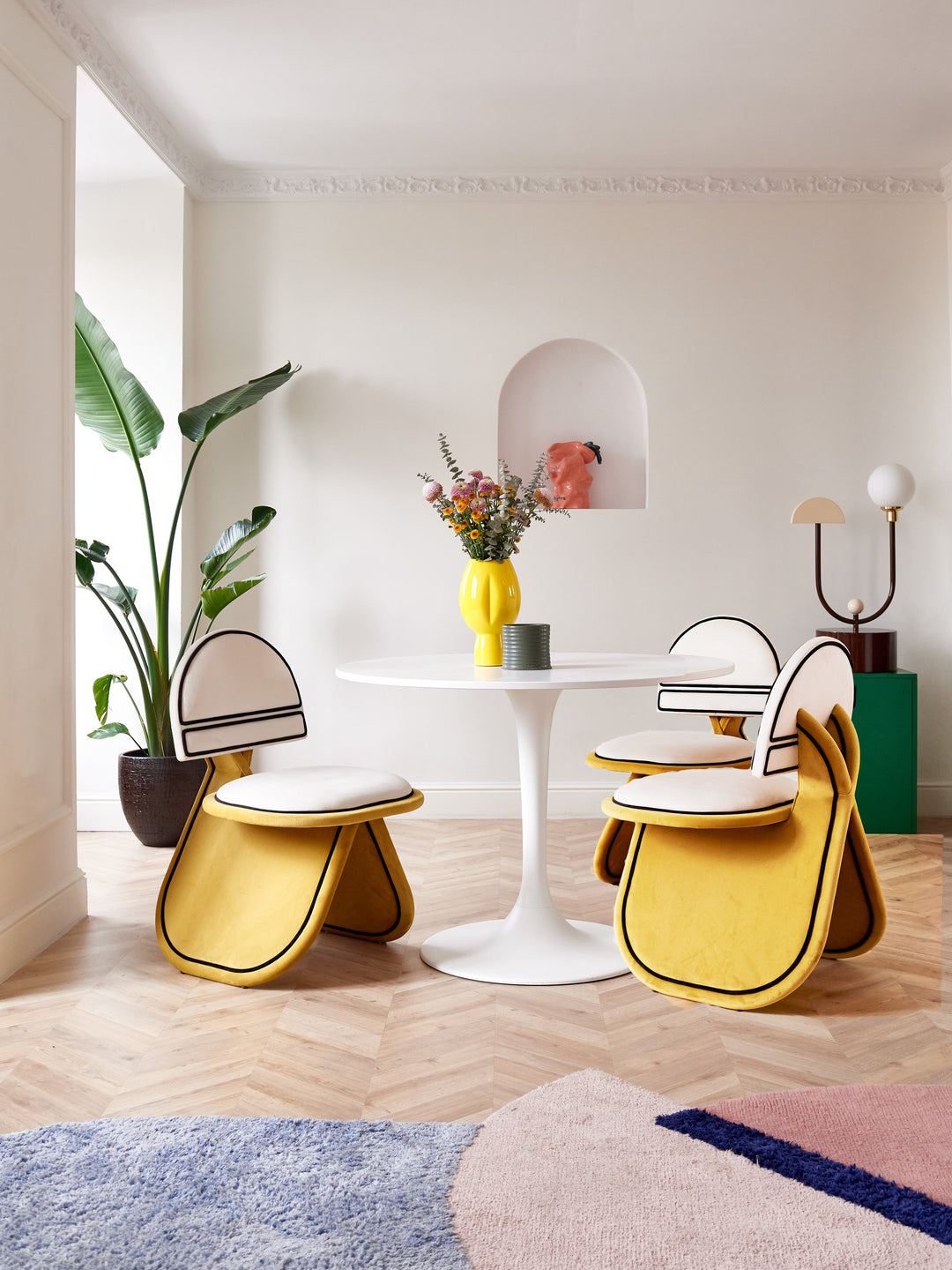 Scaun cu tapiterie din catifea personalizabil Meco by Dovain